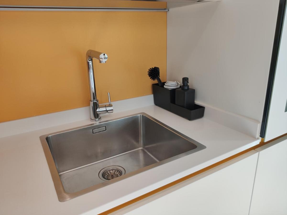 Family Garden Apartment Riva del Garda Buitenkant foto