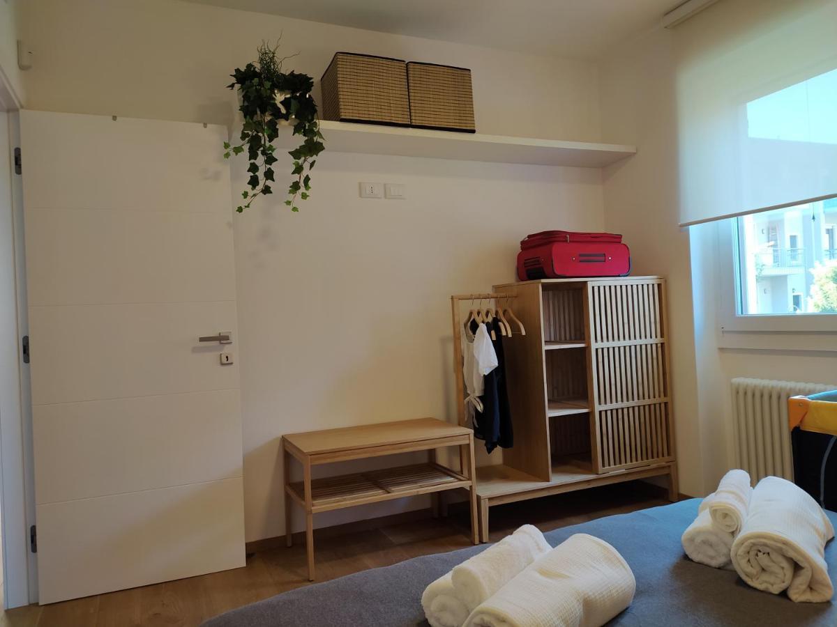 Family Garden Apartment Riva del Garda Buitenkant foto