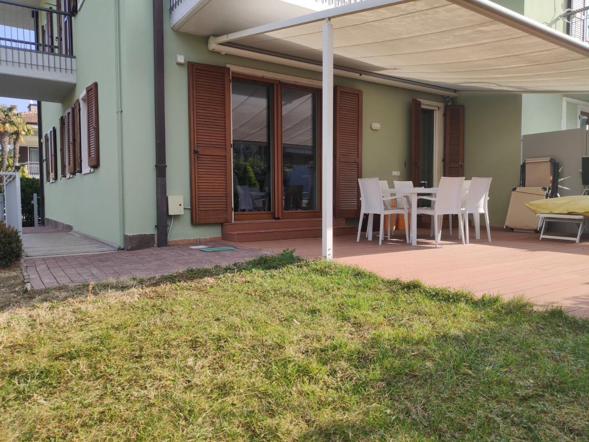 Family Garden Apartment Riva del Garda Buitenkant foto